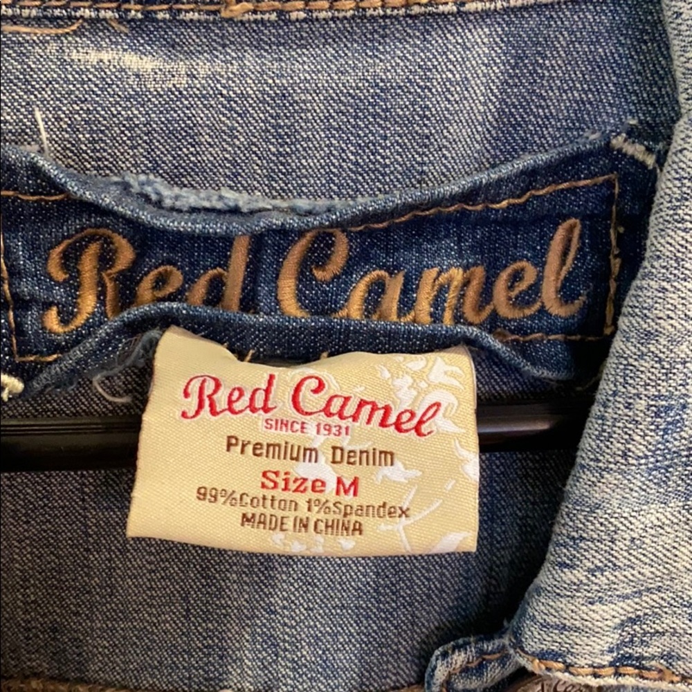 Red Camel Cropped Denim Jean Jacket - Picture 2 of 4
